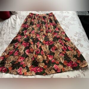 Vintage Kathie Lee Pull On Dark Floral Maxi Midi Pleated Crinkle Skirt Medium